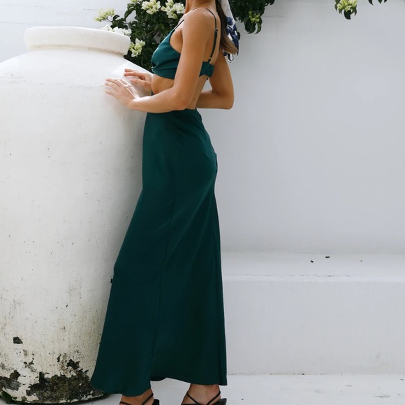 Hello Molly | My Pieces Midi Dress Emerald - Picture 6 of 8